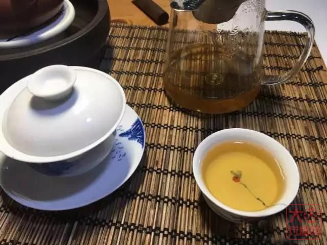 试茶大益山韵1601 苦酽蜜香两相宜